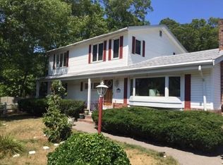 237 Country Club Ln, Brockton, MA 02301