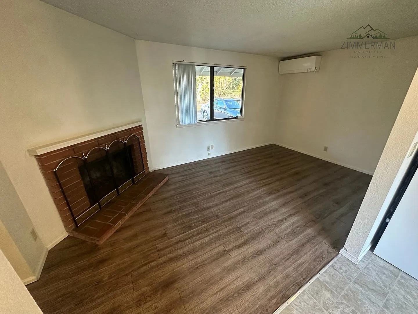 4030 & 4040 Jessen Drive — Photo 2