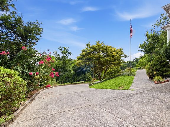 5th image of 7813 Indian Springs Dr