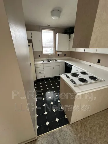 1631 N 109th Plz Photo 1