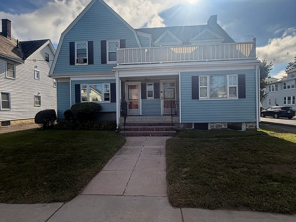 579 Hancock St #3