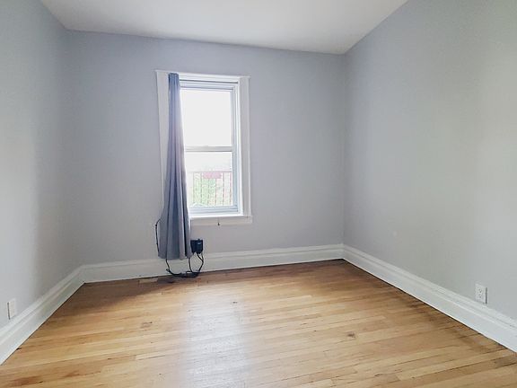 2nd image of 104 Baldwin Ave #2L
