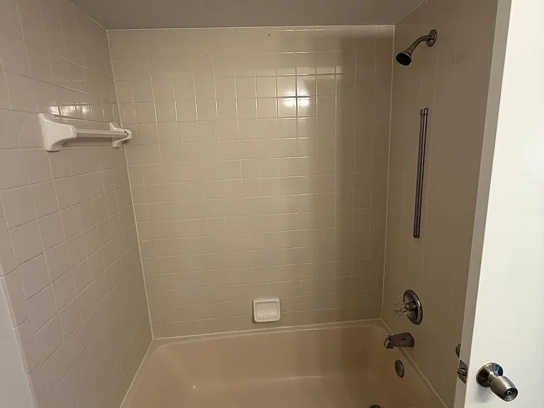 5557 Greatpine Ln S — Photo 26