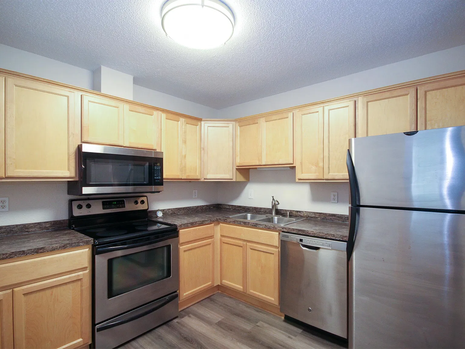 West Village Road, Chanhassen (760, Unit 106) Ly Kz1 **Hwp** - 106 — Photo 4