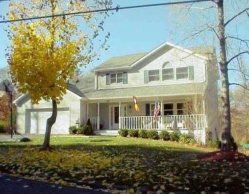 1st image of 40 Duncan Ave
