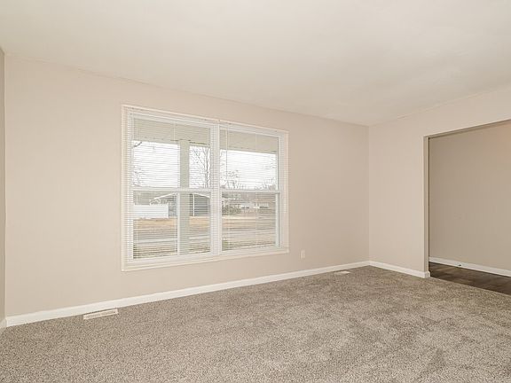 5th image of 2014 Mantilla Dr