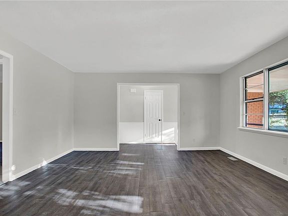 4th image of 8699 NE 46th Street Ter