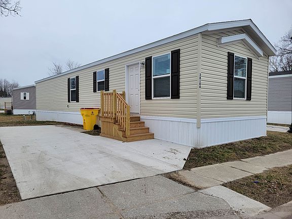 3rd image of 38000 Le Chateau Blvd #534