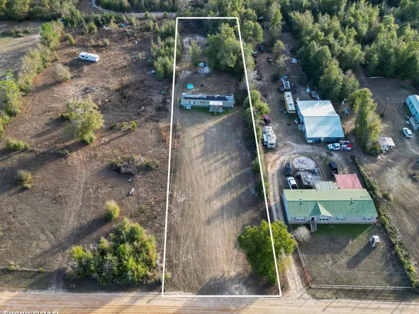 10626 Happyville Rd, Youngstown, FL 32466