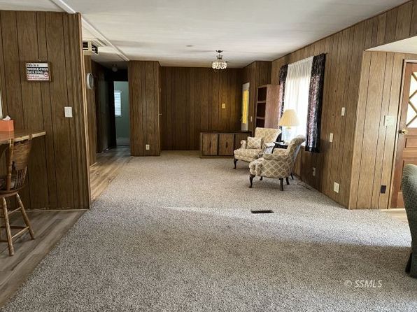 126 Arnold Springs Dr, Wofford Heights, CA 93285
