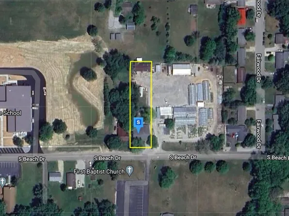 406 S Beach Dr, Monticello, IN 47960