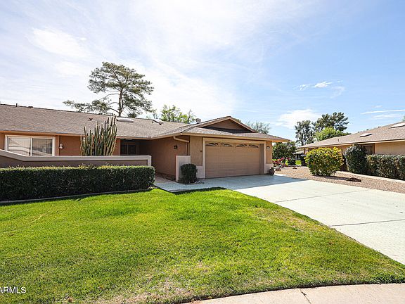 2nd image of 19049 N LAKEFOREST Drive