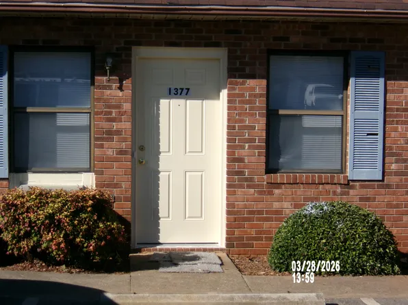 1377 5th St NE #1377, Hickory, NC 28601