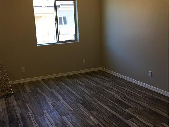 5th image of 3641 N Irving St