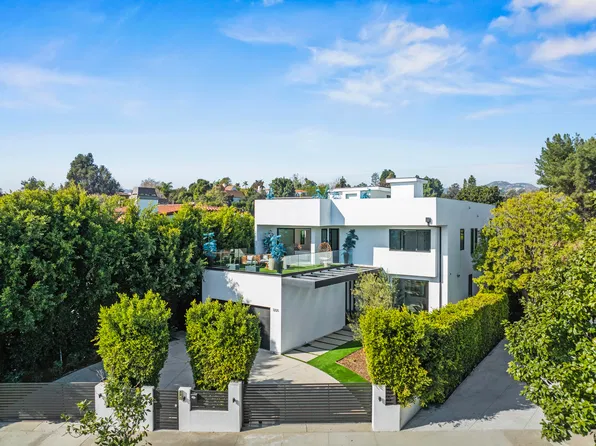 12125 W Sunset Blvd, Los Angeles, CA 90049