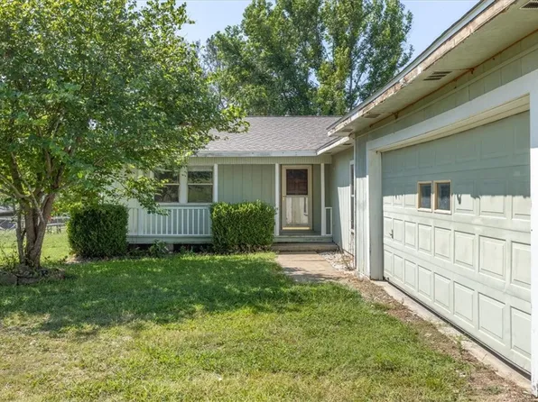 3279 Wildcat Creek Blvd, Fayetteville, AR 72704