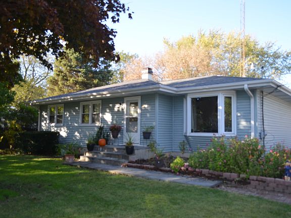 2nd image of 3842 Woodlawn Ave