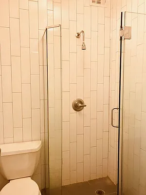 Rented by Real Broker NY LLC | media 34