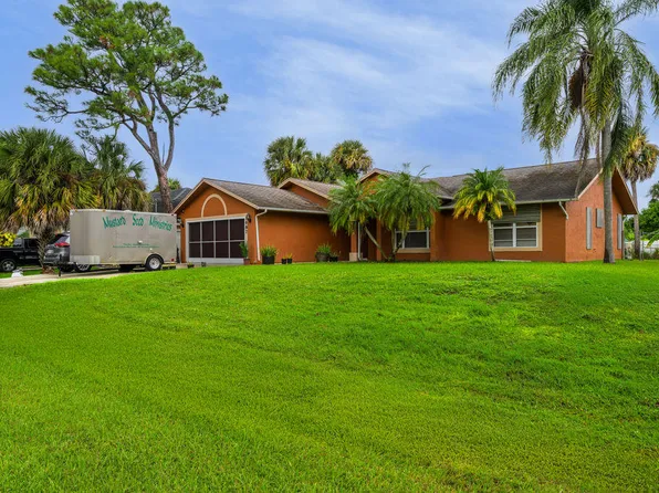 1687 SW Ruiz Terrace, Port St Lucie, FL 34953