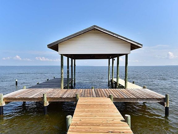 5th image of 1383 Quiet Cove Ct