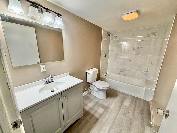 5th image of 379 Meridian St #101
