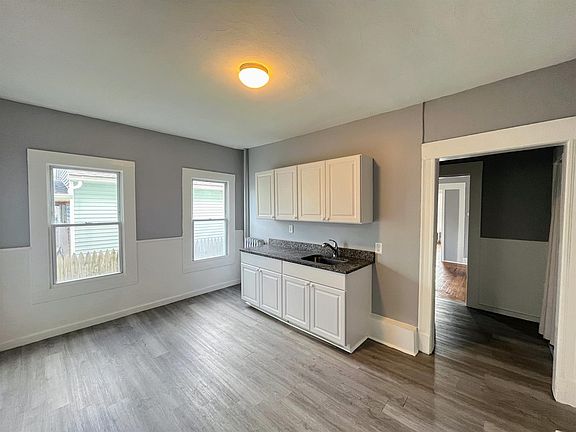 3rd image of 52 Wait St #1B