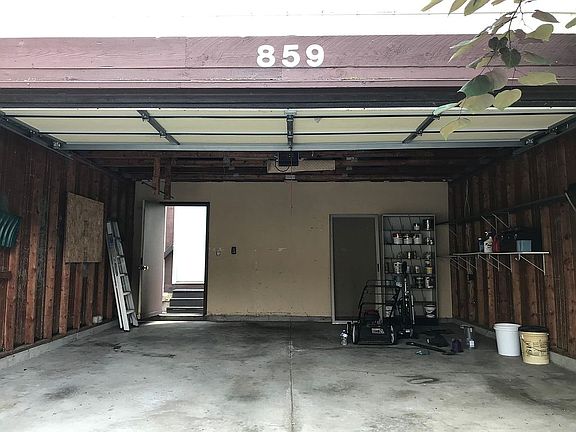 5th image of 859 Tamara Dr N