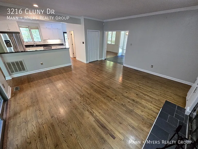 3216 Cluny Dr — Photo 14