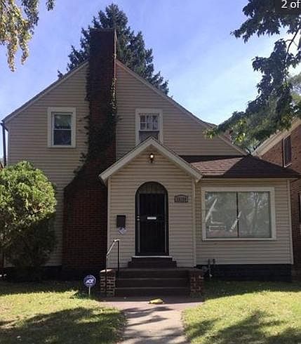 2nd image of 16190 Greenlawn St