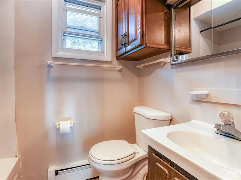 22 Baker Dr — Photo 5