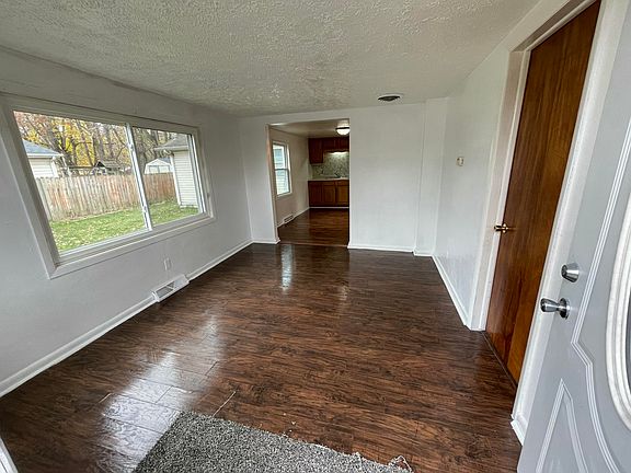 3rd image of 2741 Edgewood St