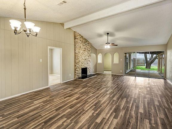 5th image of 1029 Melissa Ln