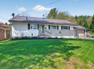 46 College St, Tweed, ON K0K 3J0