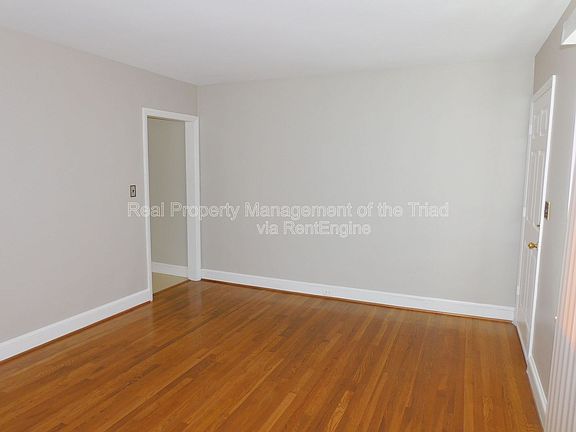 3rd image of 2644 Walker Ave APT B