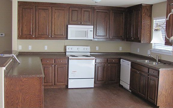 3rd image of 112 Cottonwood Ave