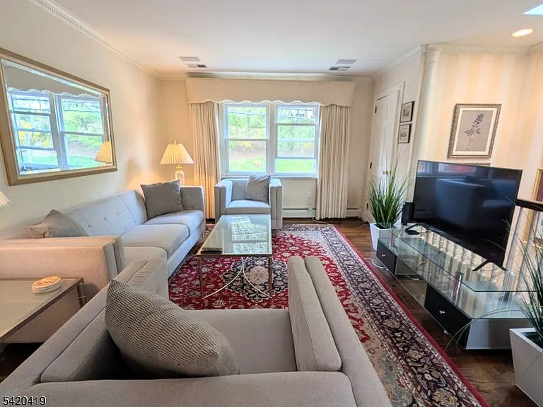 48 Mount Kemble Ave #B — Photo 4