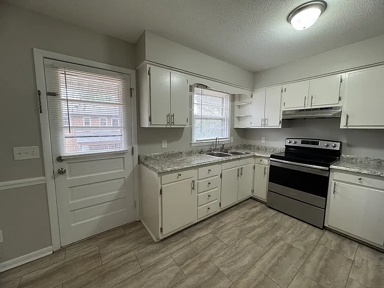 2319 Albright Dr — Photo 11