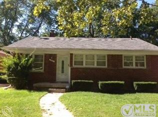 21851 Marlow Ave, Oak Park, MI 48237