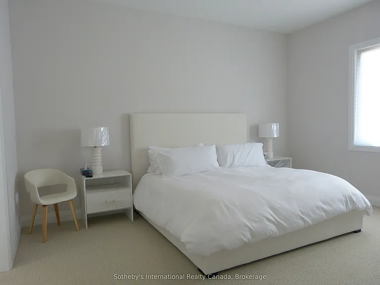 102 Sladden Ct — Photo 10