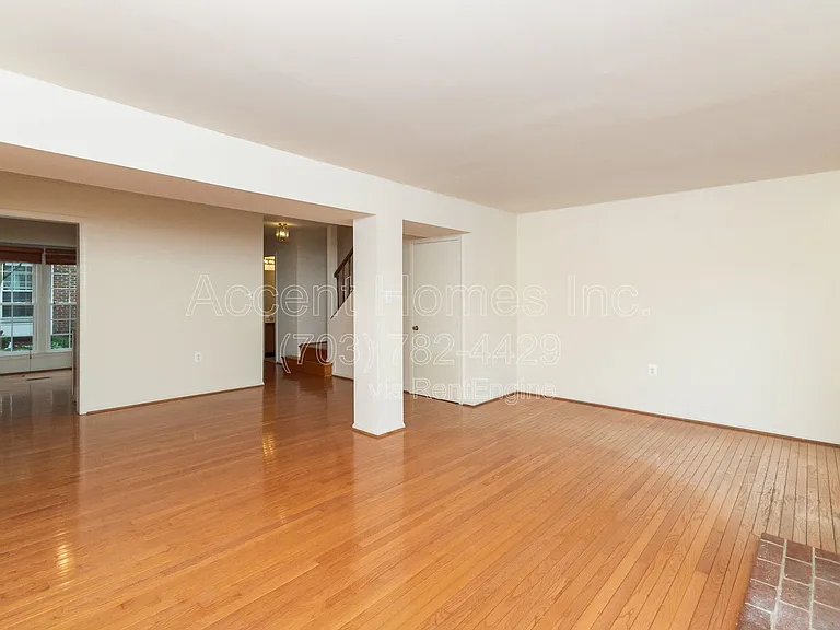 2514 S Arlington Mill Dr #C — Photo 6