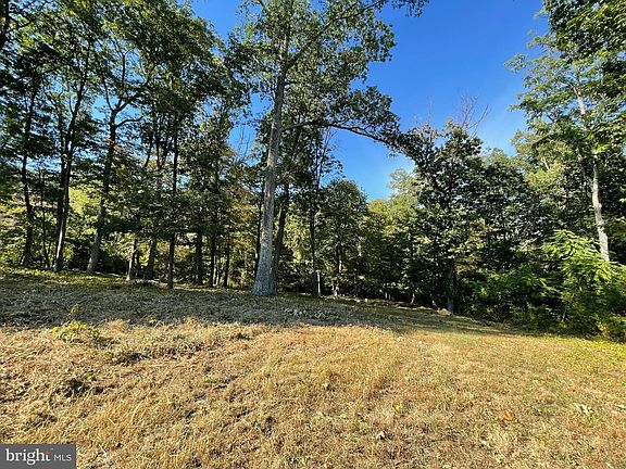 4th image of Old Browntown Ln
