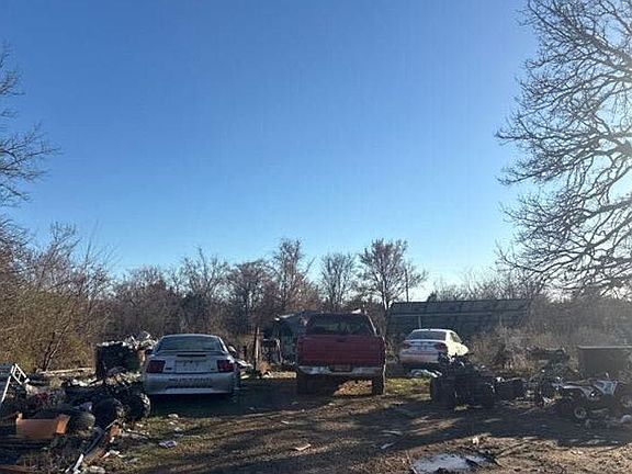 3rd image of 461600 E 1028th Rd