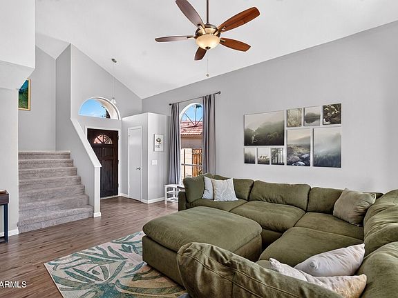 4th image of 1537 E COMMERCE Avenue