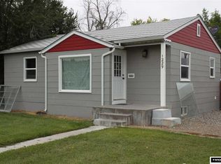 1229 Charles Ave, Worland, WY 82401