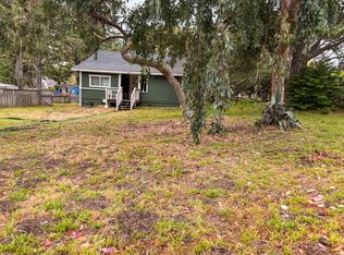 1120 Sinex Ave, Pacific Grove, CA 93950