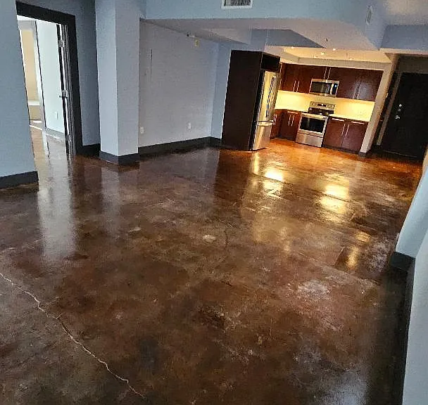 329 E Colorado Blvd #604 — Photo 7