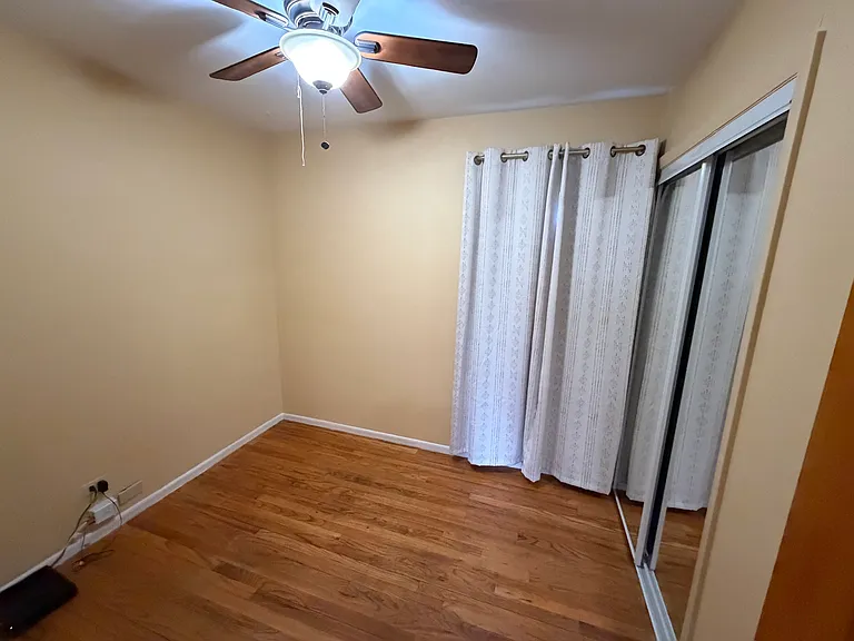 1126 S President St — Photo 11