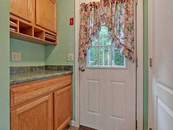 5th image of 6 Ledgeview Lane