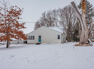 65700 325th St, Maxwell, IA 50161
