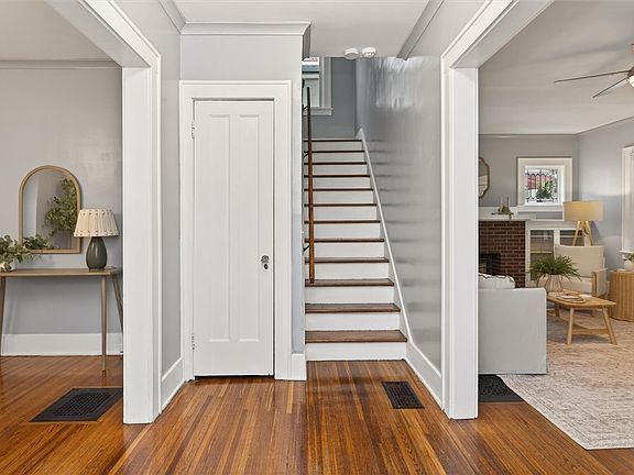 3rd image of 305 Aldine St